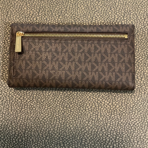 NWOT Michael Kors Jet Set Large Logo Trifold Wallet - Picture 2 of 4